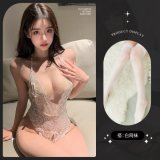 8065 White + White Fishnet Stockings