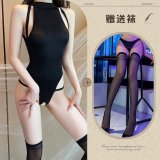 Black clothes + black striped stockings