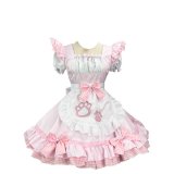The light pink outfit set does not include a choker.