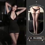 Bodycon skirt + black stockings