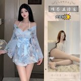 Sky blue suit + white open-crotch socks