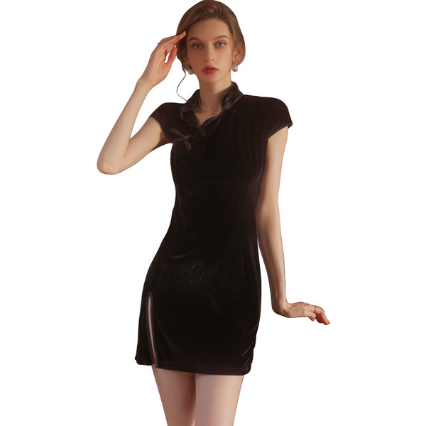 Elegant black velvet qipao dress featuring a classic mandarin collar and frog closures, perfect for sexy yet pure sleep wear.