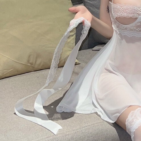 Sexy lace sheer blindfold with adjustable straps, elegant design for adult erotic lingerie eye mask.