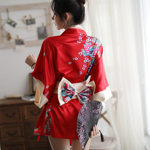 Sexy red japanese kimono with floral patterns, perfect for role play outfits. plus size design features elegant bow tie and f...