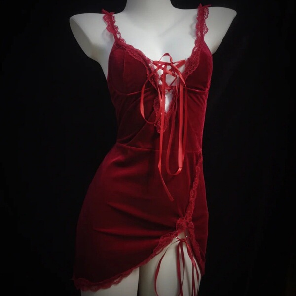 Pure & Alluring Chinese New Year Lingerie Set - Red Hot Holiday Bodycon Dress with Matching Sleepwear - Sexy slip dress [skirt + thong]