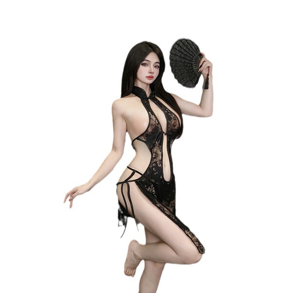 Seductive lace sleep dress featuring sheer floral design, vintage allure, perfect for plus-size women.
