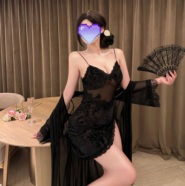 Plus Size Sexy Velvet Bralette Sleepwear - New Chinese Style Lace Sheer Cami Set with Floral Embroidery - Black camisole + mesh outer robe