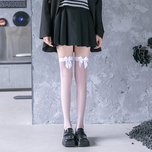Pure & Alluring Cat-Themed Maid Costume - Sexy Lolita Bunny Girl Dress Set for Cosplay - A pair of white bow-tie stockings