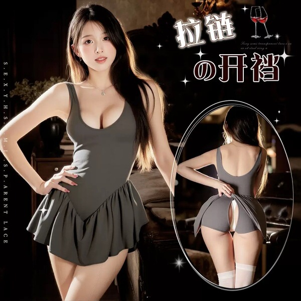 Sexy zipper crotch mini skirt, plus size design, seductive style for couples, perfect lingerie choice.