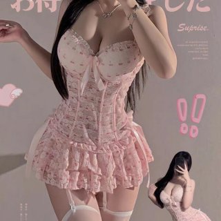 Fengqu cat lingerie set featuring a seductive lace cake skirt and fishbone bodysuit, perfect for bedroom play.